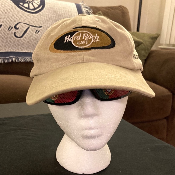 Hard Rock Cafe Other - Vintage Hard Rock Cafe 🍁 Niagara Falls ‘Love All Serve All’ Hat